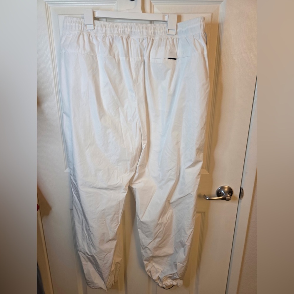 Nike Men's Sportswear Air Woven Pants White Medium Loose Fit - Picture 6 of 8